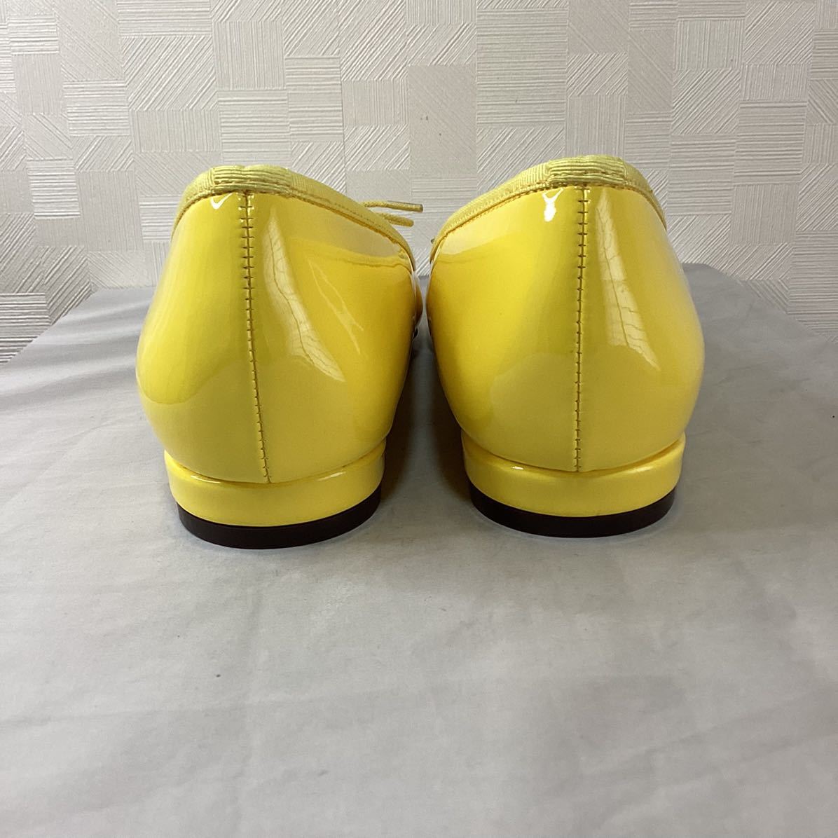  new goods unused vanity beauty yellow flat shoes rain shoes 4