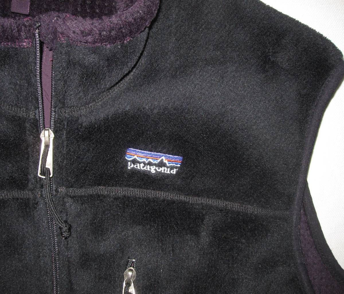 Bibian 比比昂- ☆ パタゴニアR4 ベスト(L) 刺繍タグUSA製黒×紫 Bibian 比比昂- ☆ パタゴニアR4 ベスト(L) 刺繍タグUSA製黒×紫