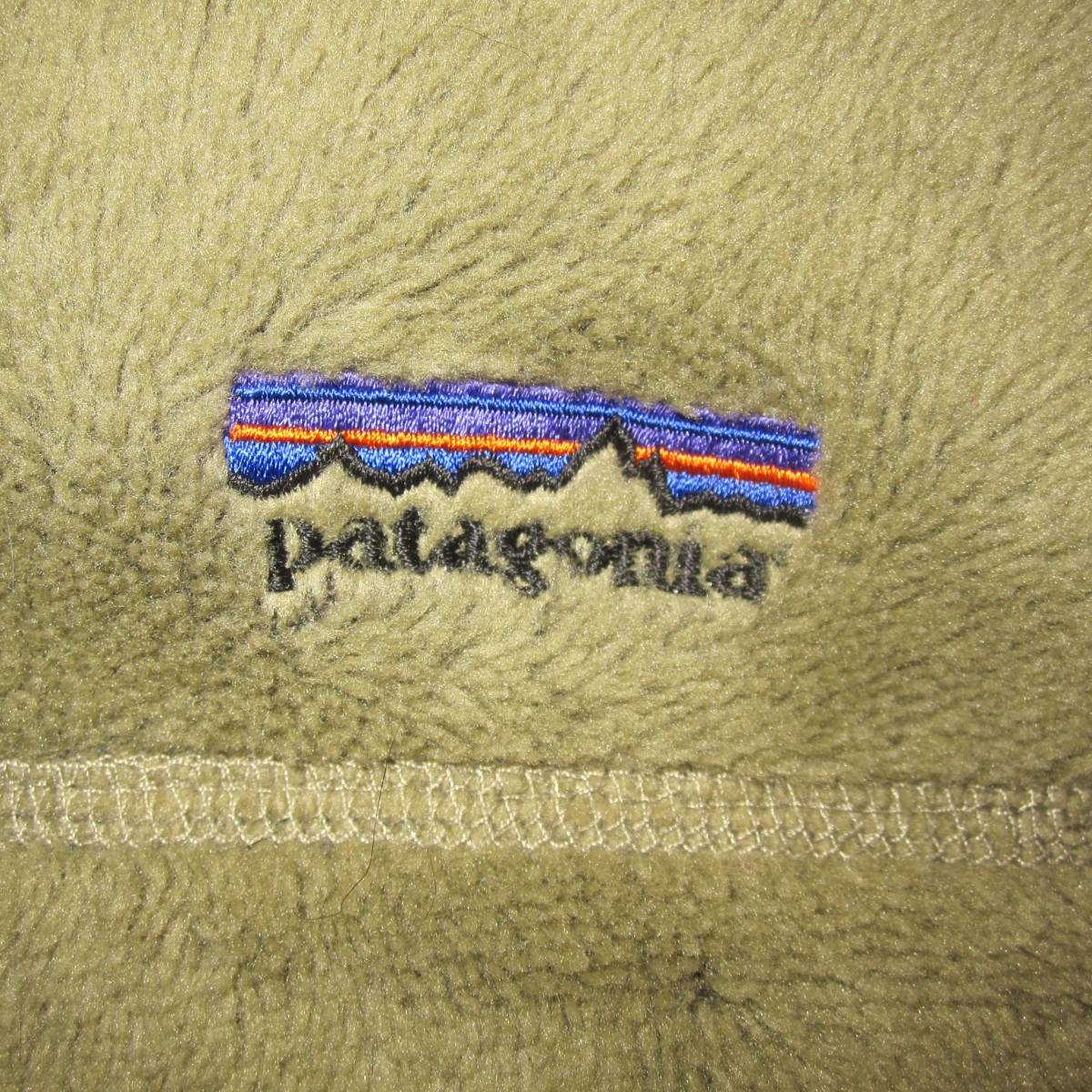 ☆'01 パタゴニア R4 ベスト (XL) フィールドグリーン / 初期 / 刺繍タグ / USA製 / ビンテージ / レトロ / r2 R4ジャケット / patagonia