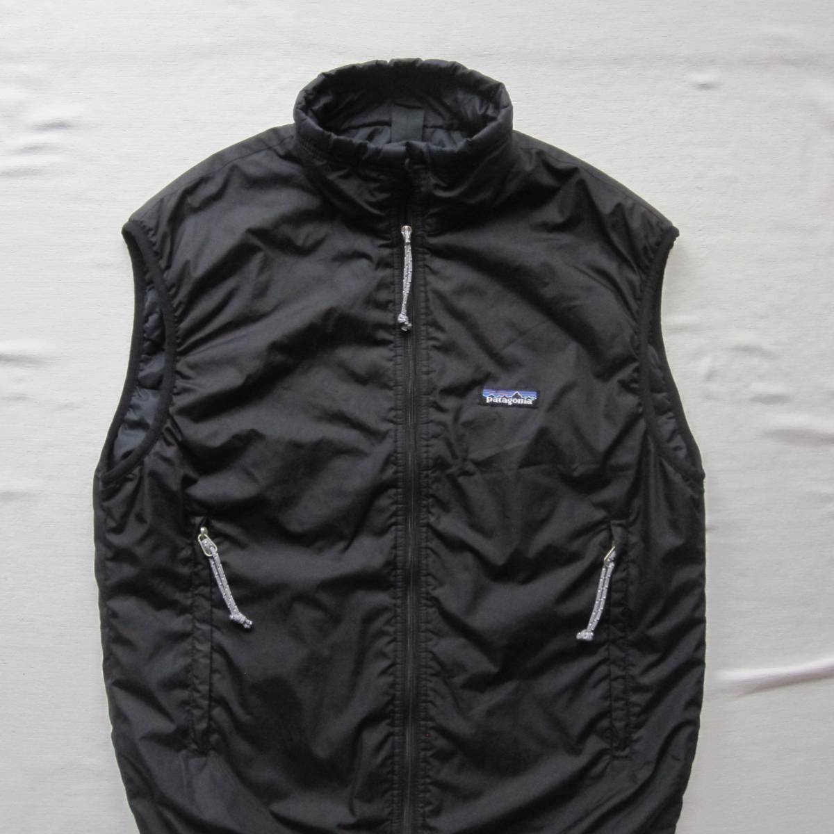 4 希少 patagonia パタゴニア パフボール ベスト S 黒 青 4 希少 patagonia パタゴニア パフボール ベスト S 黒 青