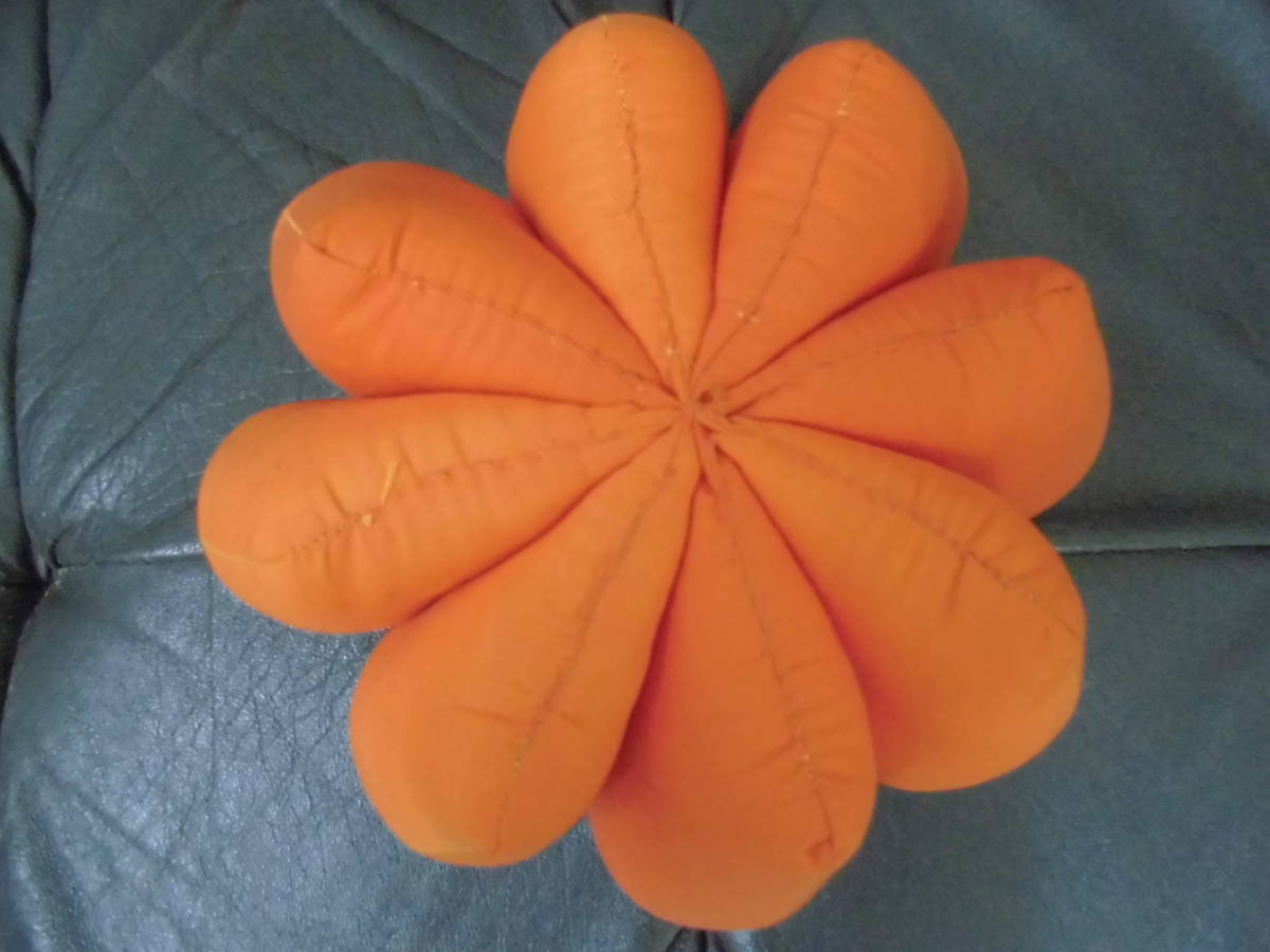 [ Halloween pumpkin south . soft toy ] diameter approximately 22Cm objet d'art interior display . woman ( Halloween box storage )