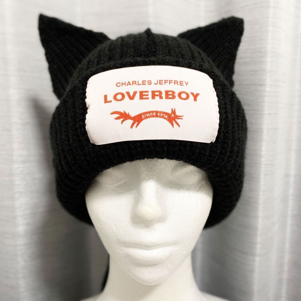 LOVERBOY ラバーボーイ きつね ビーニー ニット帽 ブラック LOVERBOY ラバーボーイ きつね ビーニー ニット帽 ブラック