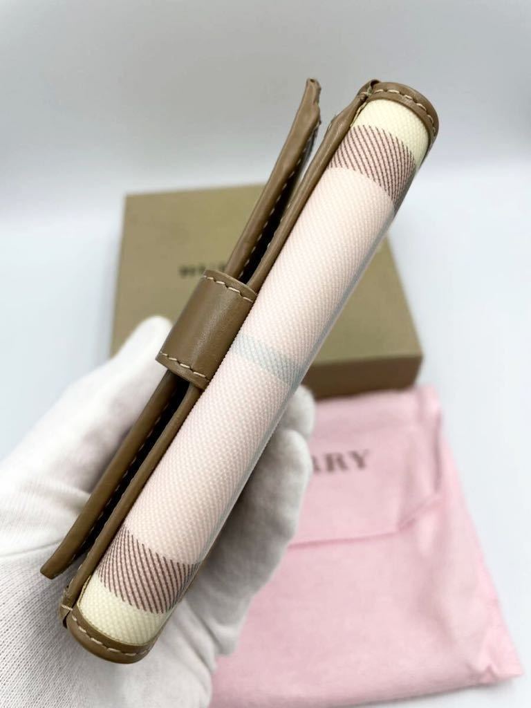 未使用品 バーバリー 二つ折り財布 ピンク× チェック PVC 小銭 未使用品 バーバリー 二つ折り財布 ピンク× チェック PVC 小銭