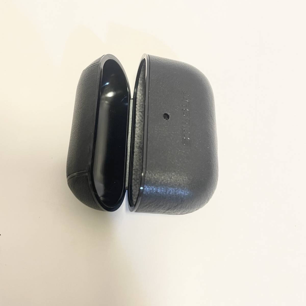 StilGut 本革 Apple AirPods Pro 対応 ケース 全面保護 エアーポッズ プロ レザー カバー ブラック_画像6