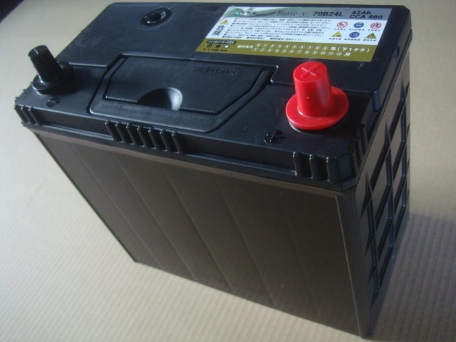 KMG Battery 70B24L リサイクルバッテリー(中古品）再充電後出荷　 送料無料　（北海道・沖縄・他離島は別途必要）201807_画像3