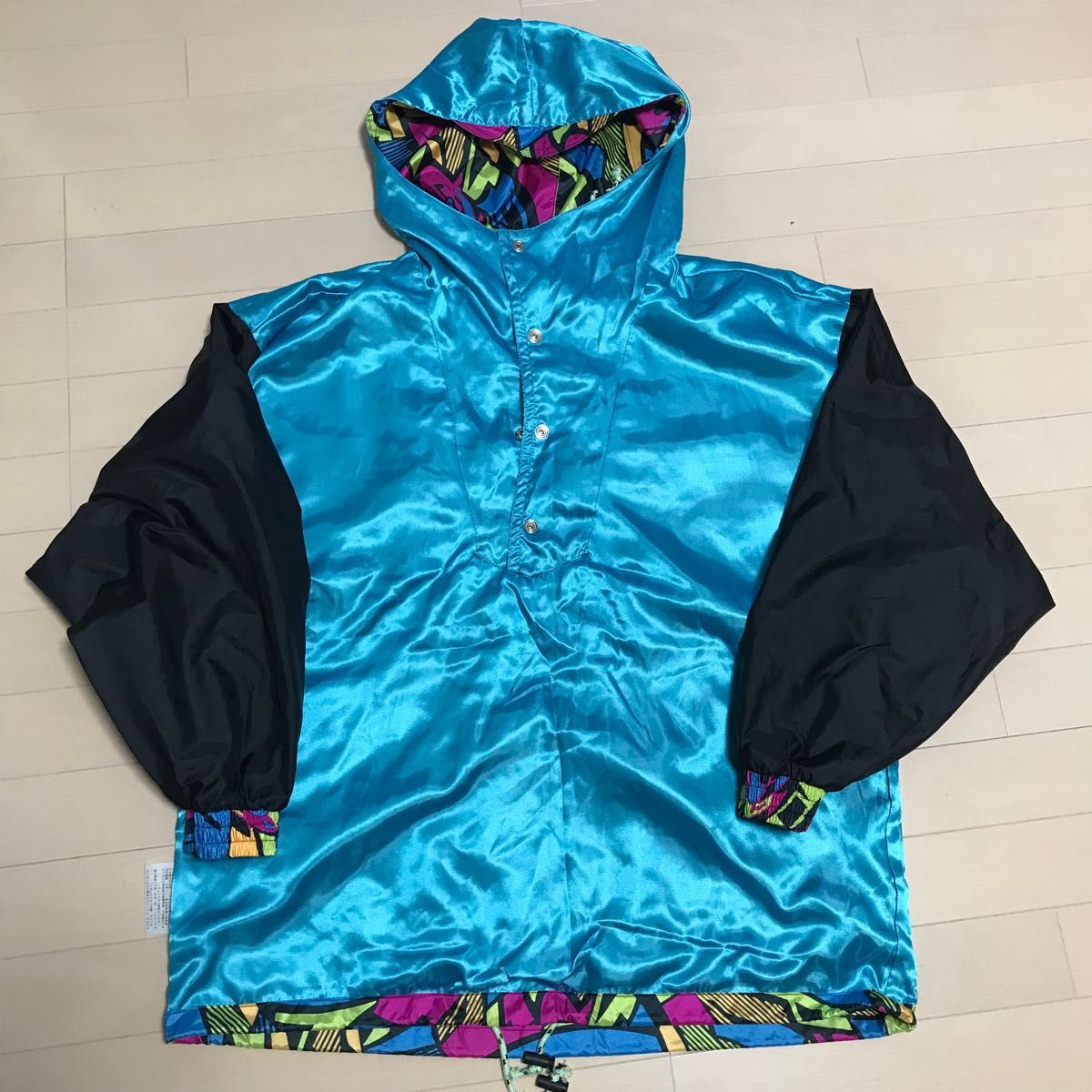 DESCENTE デサント カラフルポンチョ L ナイロン100% スキー DESCENTE デサント カラフルポンチョ L ナイロン100% スキー