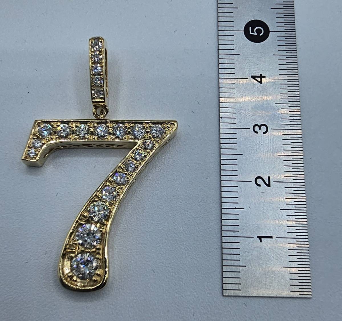 雑誌で紹介された 新品♪参考価格298万円♪D1.655ct♪K18YG♪約8g♪ダイヤNO,7 ダイヤモンド