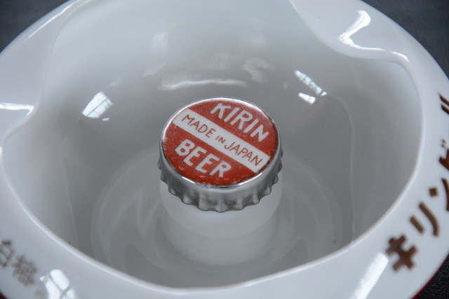 古い灰皿 KIRIN BEER MADE IN JAPAN SAKURA CHINA 意匠登録 検索用語→A10内昭和レトロ灰皿キリンビールノベルティー看板広告_画像2