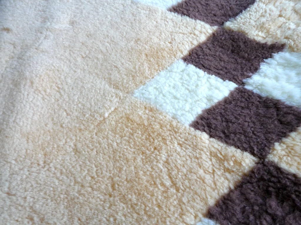 昭和西川 ニチロ ムートンシーツ クイーンサイズ 160x200cm 毛足 昭和西川 ニチロ ムートンシーツ クイーンサイズ 160x200cm 毛足