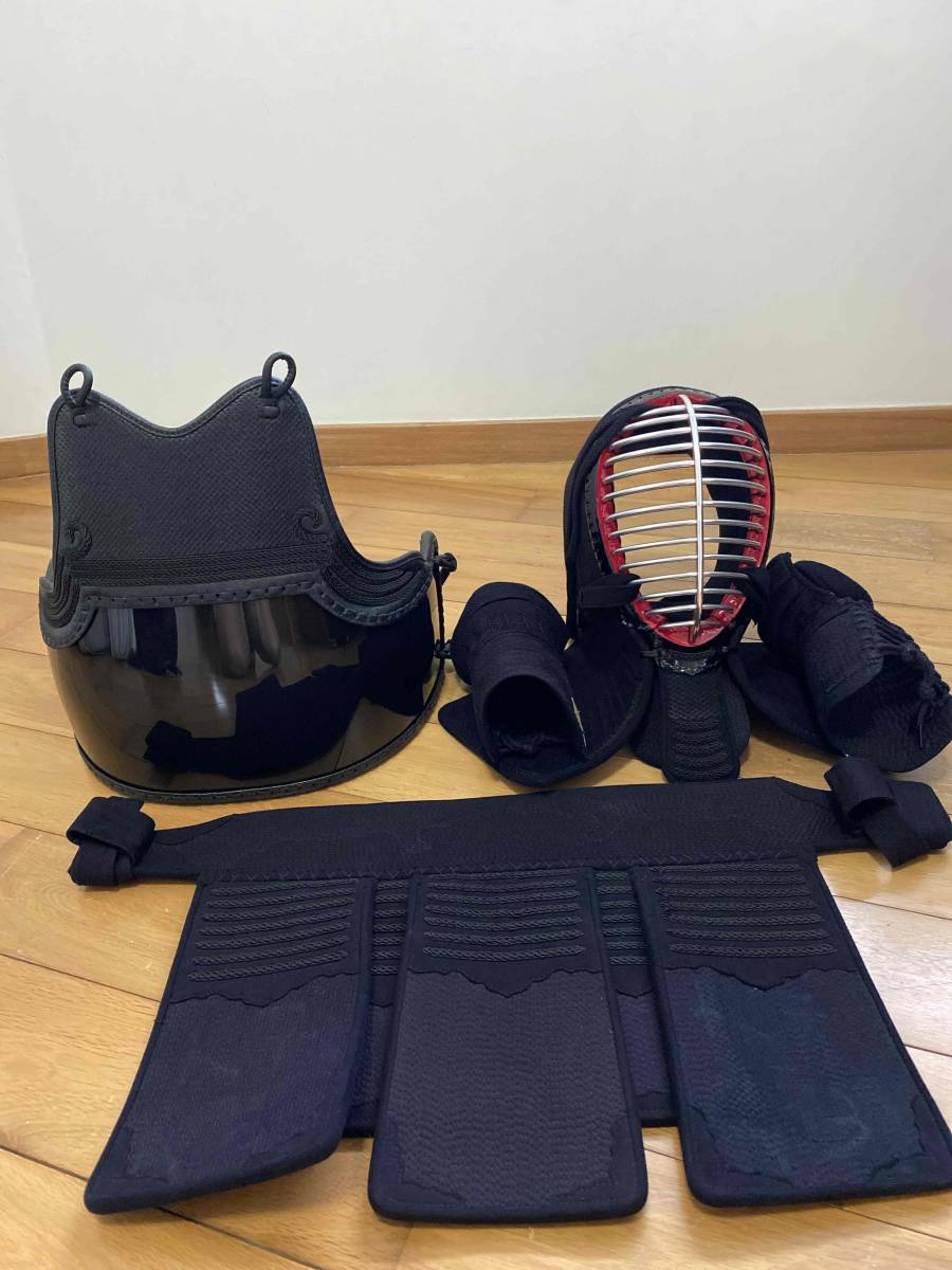 大人気新品  剣道 防具 4点面、小手、胴、垂セット