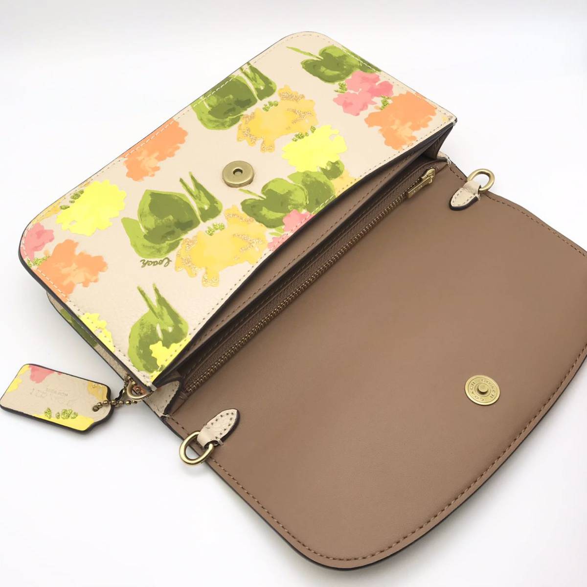 COACH shoulder bag * great popularity * partition ten Cross body floral print floral print CC560 B4L38 new goods 