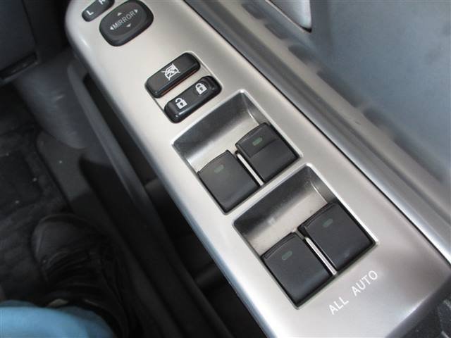 ヴォクシー　ZRR70W　H20年式　パワーウィンドウスイッチ　運転席用　No.230164_画像1