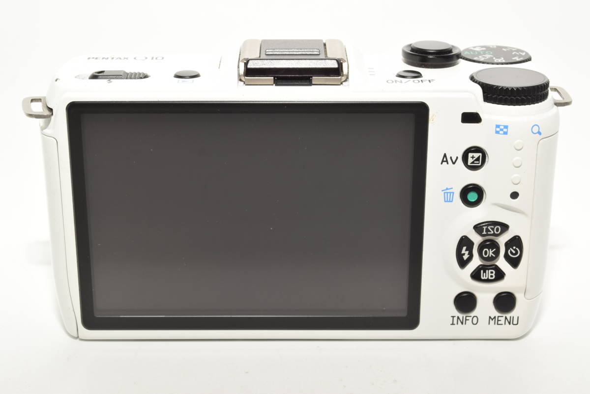 10132円 【1719ショットのレア品】 PENTAX ミラーレス一眼 Q10 10132円 【1719ショットのレア品】 PENTAX ミラーレス一眼 Q10