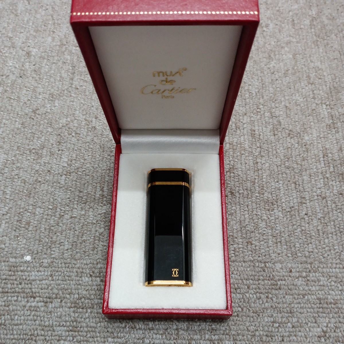 新作揃え Cartier 喫煙グッズ箱付き 喫煙具 ゴールドカラー ブラック