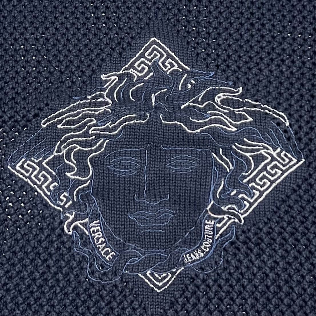 VERSACE ヴェルサーチ BIG メデューサ 刺繍ロゴ ニット セーター L イタリア製 サマーセーター メンズ_画像3