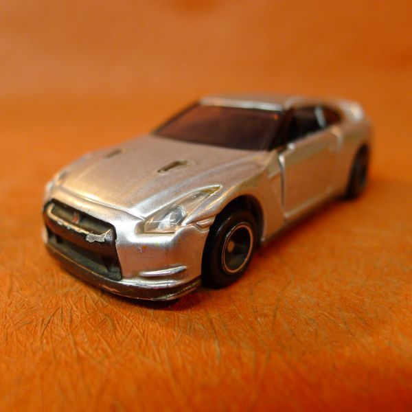 j177 ミニカー7台まとめて TOMICA CROWN COMFORT/SKYLINE /NISSAN GTR 他/60_画像8