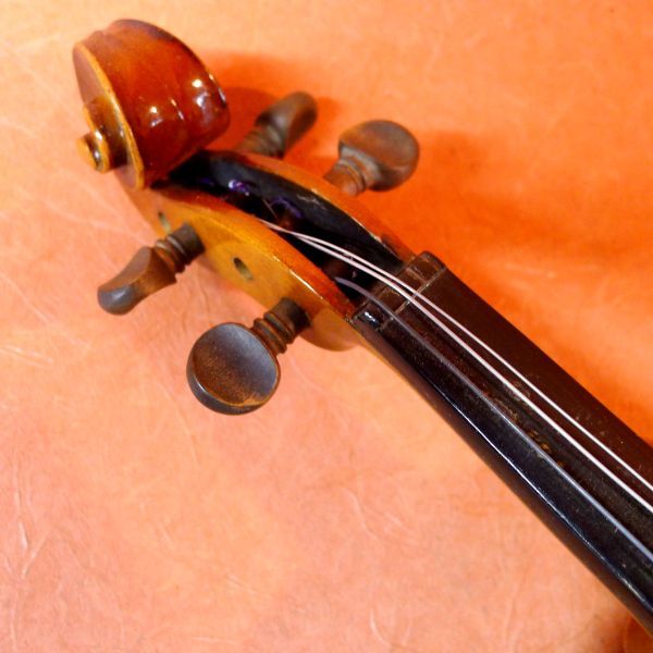j472 SUZUKI バイオリン 弦楽器 サイズ:幅約14.5cm 高さ約42.5cm 奥行約8.5cm/100の画像3