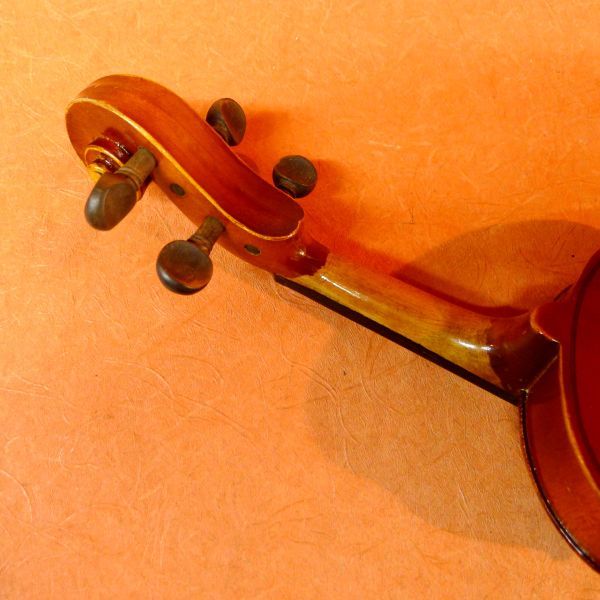 j472 SUZUKI バイオリン 弦楽器 サイズ:幅約14.5cm 高さ約42.5cm 奥行約8.5cm/100の画像7