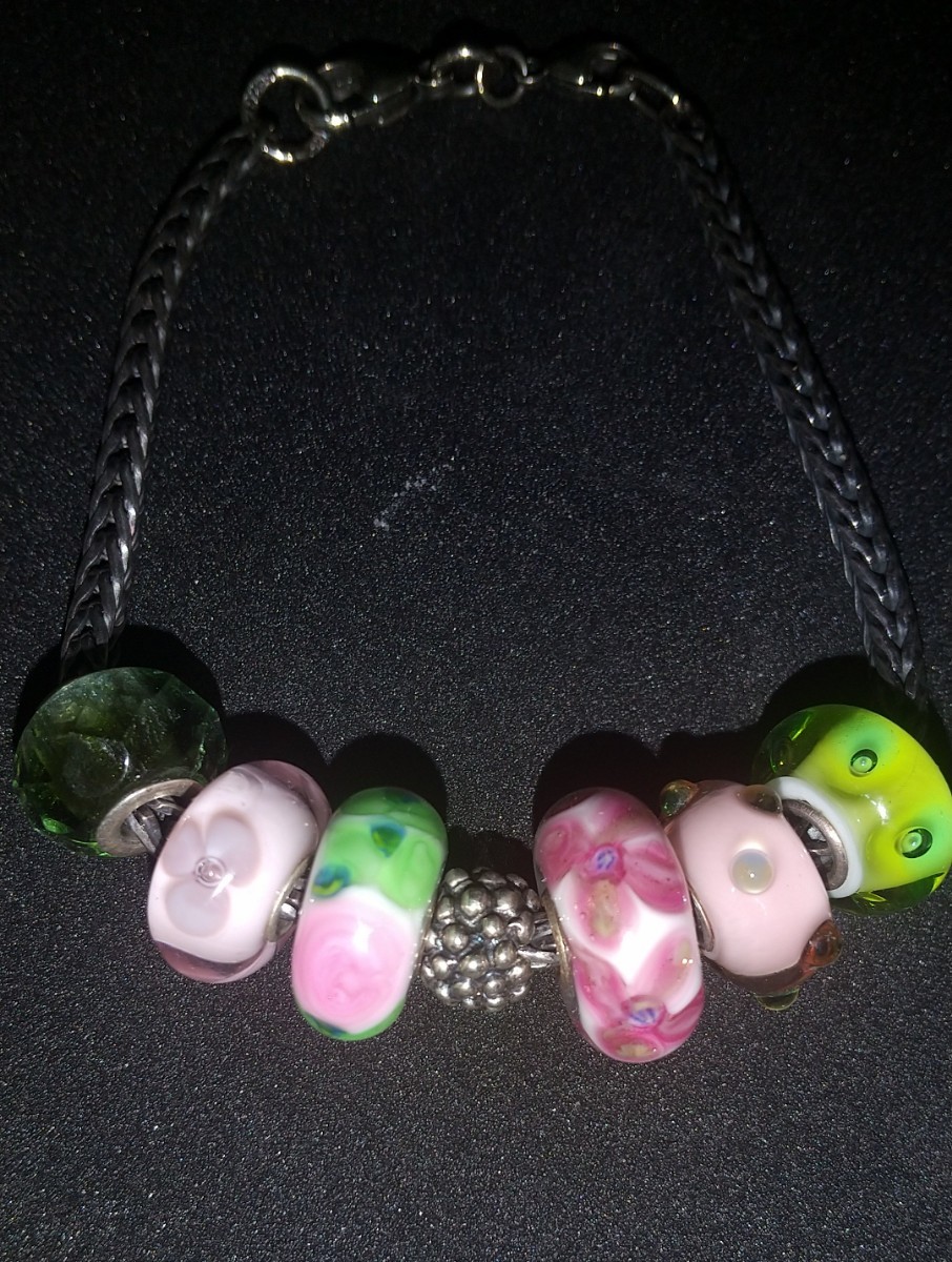 高価値 ブレスレット トロールビーズ TROLLBEADS 中古 チャーム サイズ