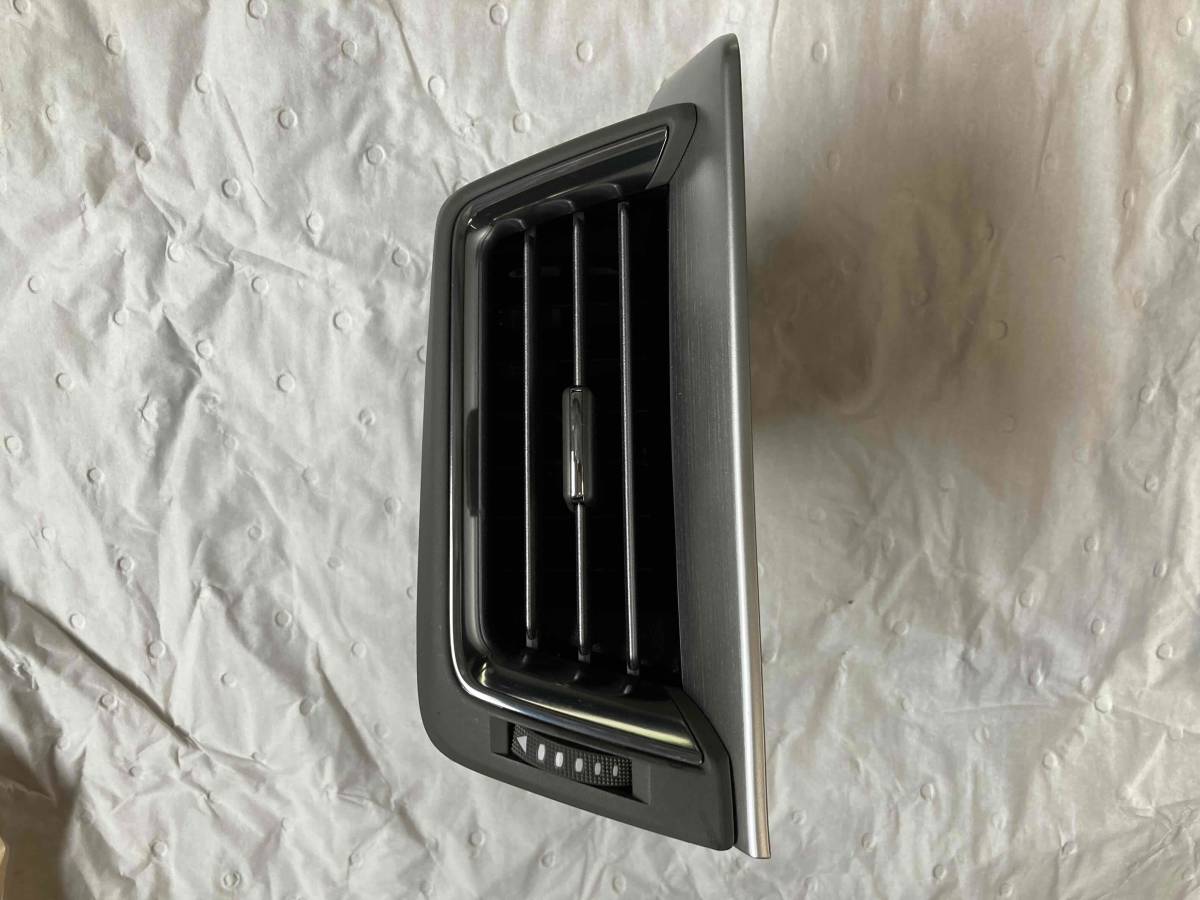 ★ランクル200後期 エアコン吹き出し口　左★_画像1