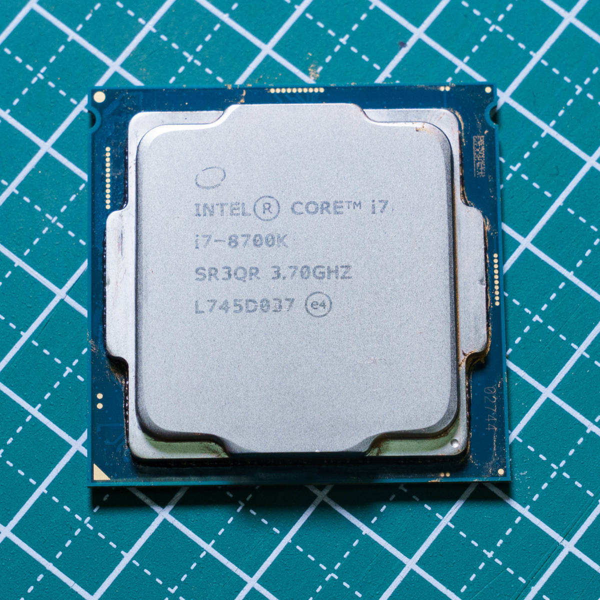 日本未発売】 CPU インテル(Intel) (USED) i7-8700K Core Core i7