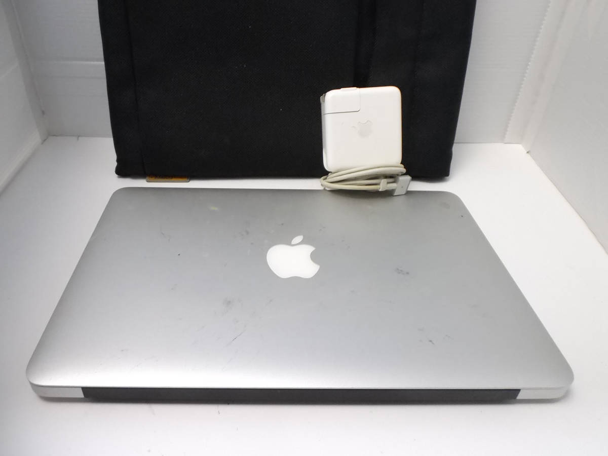 T22★1.MacBook Air (11インチ、Mid 2013) Core i5 1.4GHz/4GB/128GB/macOS Big Sur 英語キーボード_画像1