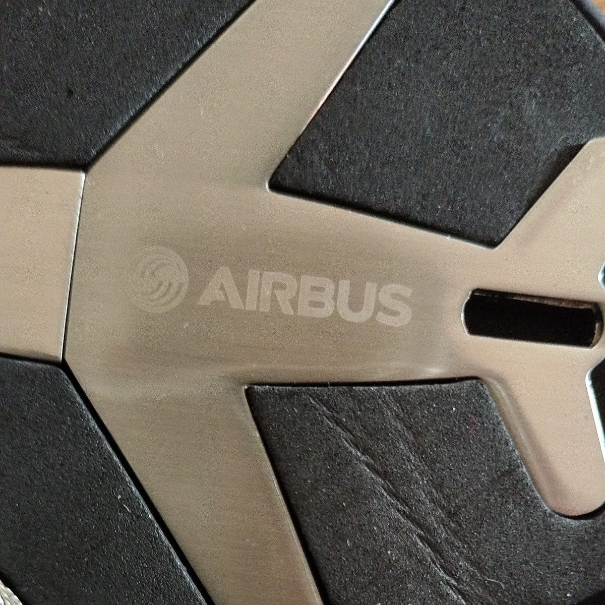 AIRBUS ロゴ入り　USB 箱入り