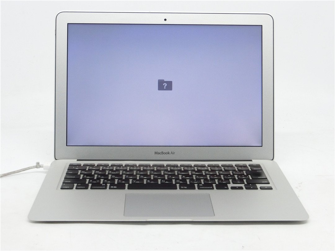 中古　Macbook Air　A1369　　本体止めネジ欠品 　通電します　　詳細不明/ノートPCパソコン　ジャンク品　送料無料_画像1