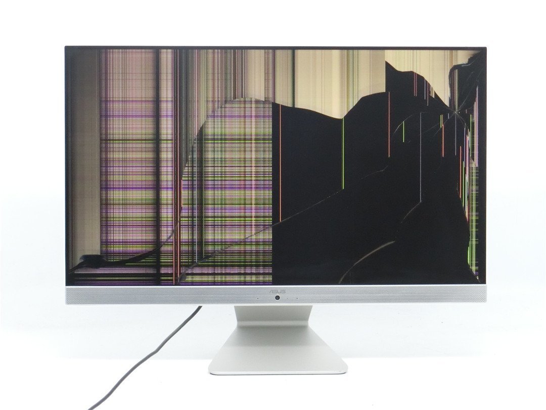中古 一体型パソコンASUS ALLーin-One V2411C Core8世代I5 8GB 通電します 液晶割れ ジャンク品 送料無料