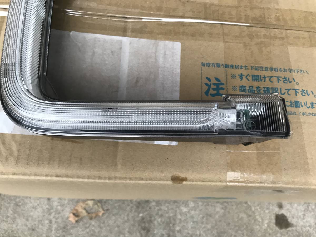 美品　スペーシアカスタム MK53S 純正 右　LED　イルミネーションランプ デイライト　71751-79R6_画像5