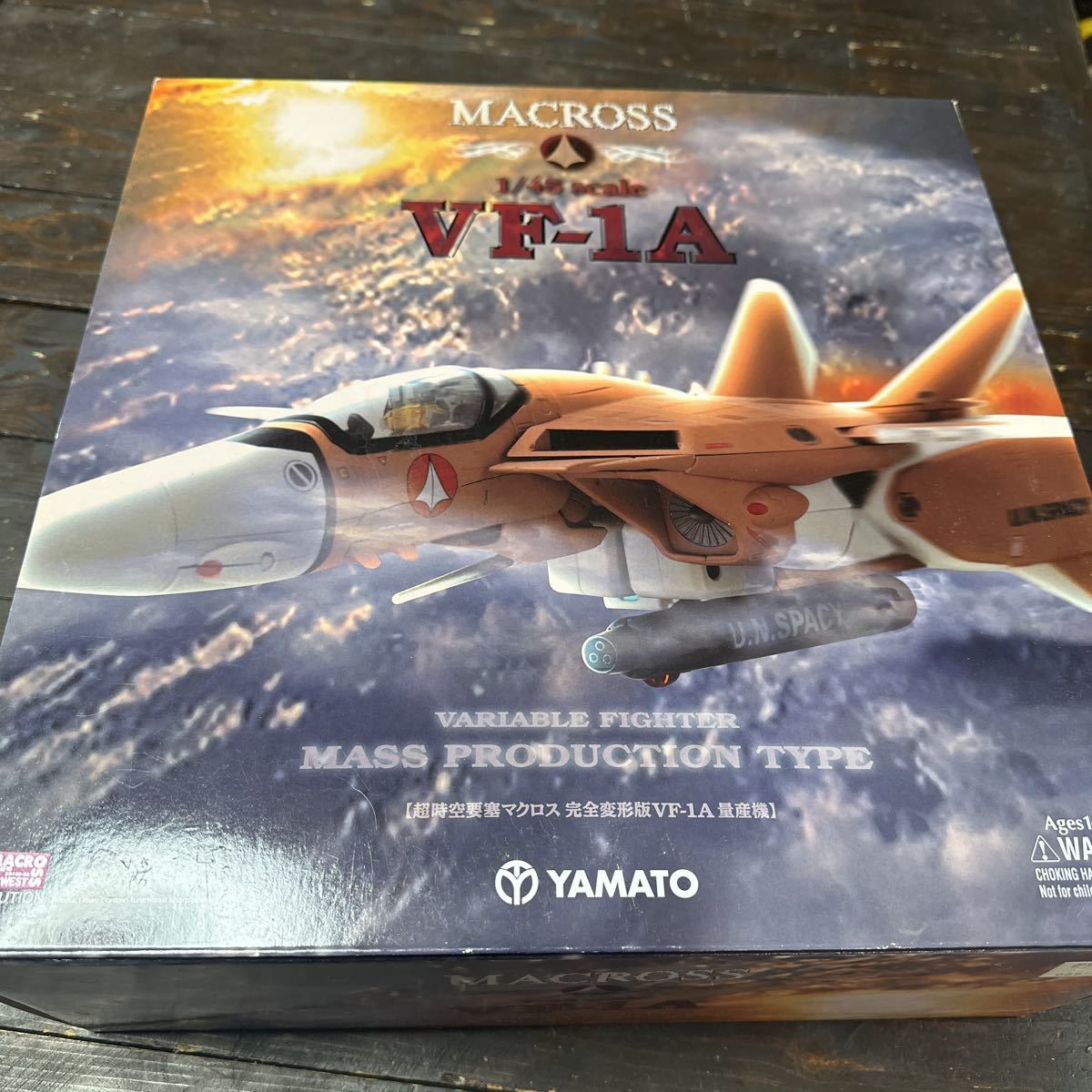 送料込完全変形版 1/48 VF-1A 超時空要塞マクロス完成品 可動 フィギュア YAMATO未使用デカールも未使用_画像1