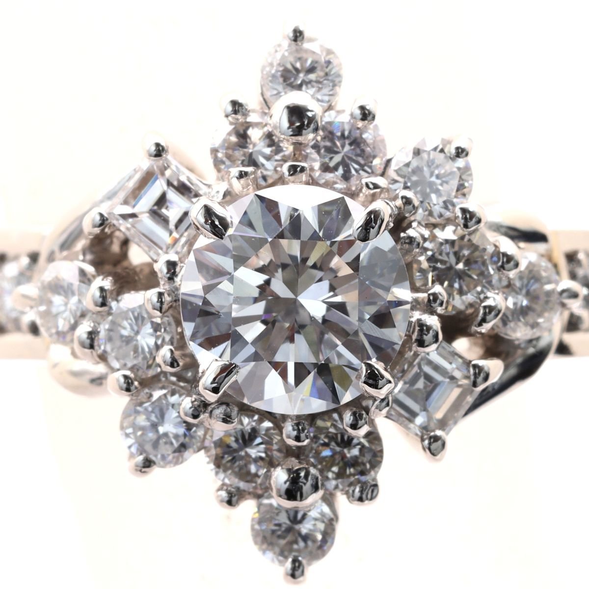 抜群の強い輝き Pt900 一粒ダイヤモンド 0.588ct E VS-1 VERY GOOD ダイヤモンド 0.51ct/0.18ct リング 7.6g ソーティング付 超美品★03A57