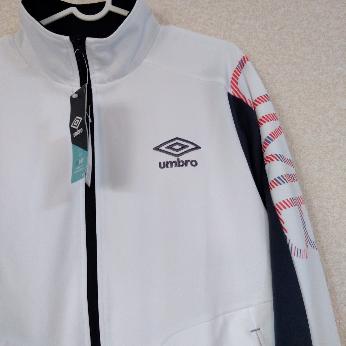 アンブロ ジャージ 上下セット 上下 新品 レディース LL O XL 黒 アンブロ ジャージ 上下セット 上下 新品 レディース LL O XL 黒