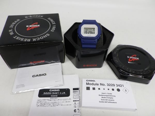 47●a393☆中古美品　メンズ腕時計　カシオ　G-SHOCK　DW-5600M-2ER　ネイビー　スクエア　海外モデル　CASIO　現状渡し▲２_画像1