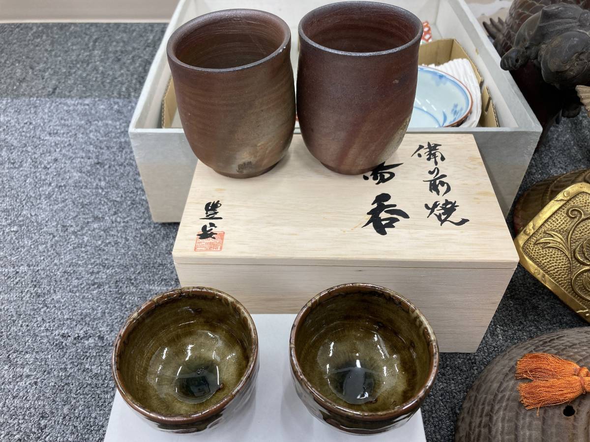 骨董品まとめ 南部鉄器 鉄瓶 鉄鍋 ブロンズ 仮面 置物 兜 有田焼 備前焼 20点以上_画像2