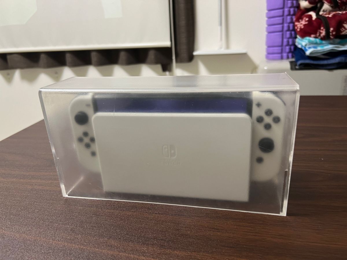 Nintendo Switch 有機ELモデル 中古 箱なし 付属品多数付き Nintendo Switch 有機ELモデル 中古 箱なし 付属品多数付き