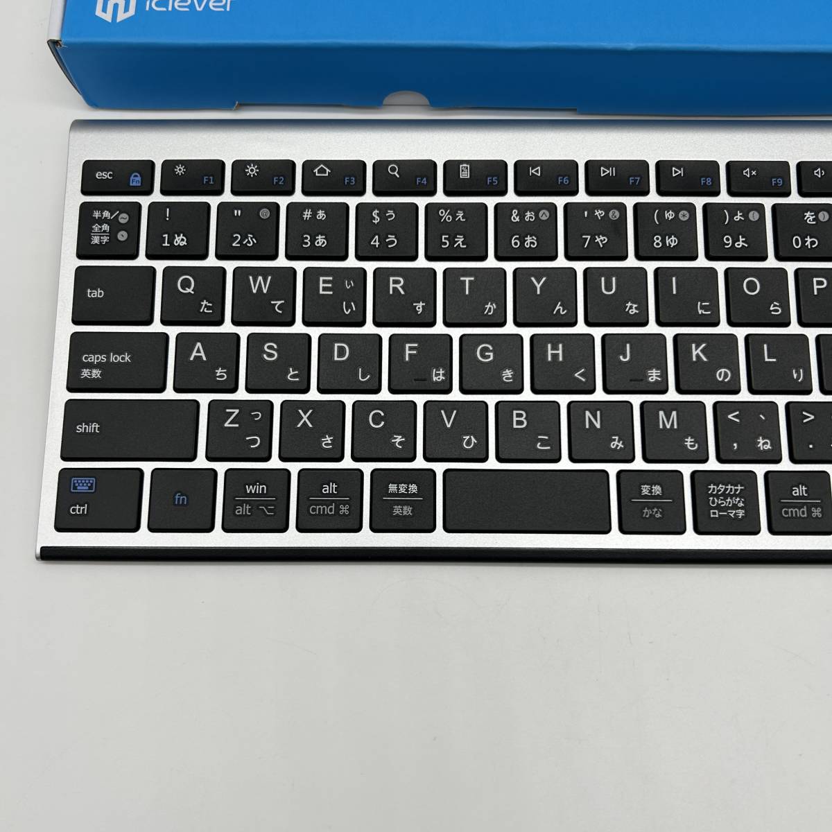 iClever キーボード Bluetooth ワイヤレスキーボード K228 パンタグラフ 日本語JIS配列 3台同時接続可能 IC-BK22シルバーブラック_画像3