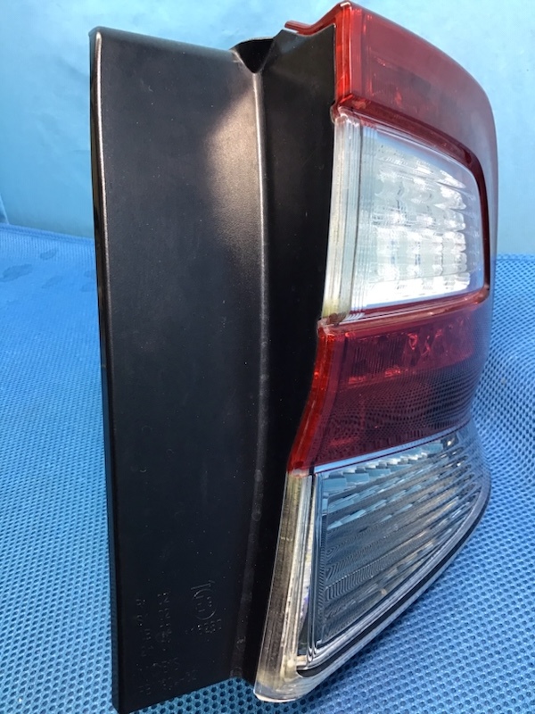 190508】 GK インプレッサ 右テールランプ LED MOBIS FBM924-02 190508】 GK インプレッサ 右テールランプ LED MOBIS FBM924-02