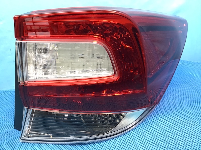 190508】 GK インプレッサ 右テールランプ LED MOBIS FBM924-02 190508】 GK インプレッサ 右テールランプ LED MOBIS FBM924-02