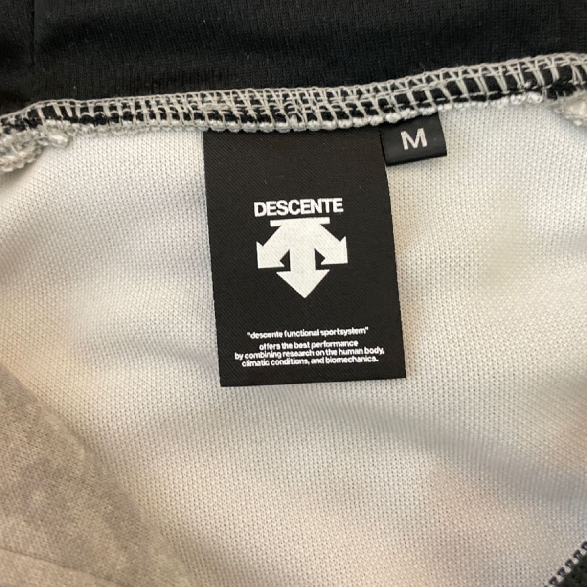 DESCENTE 上下　 トレーニングウェア　XGN