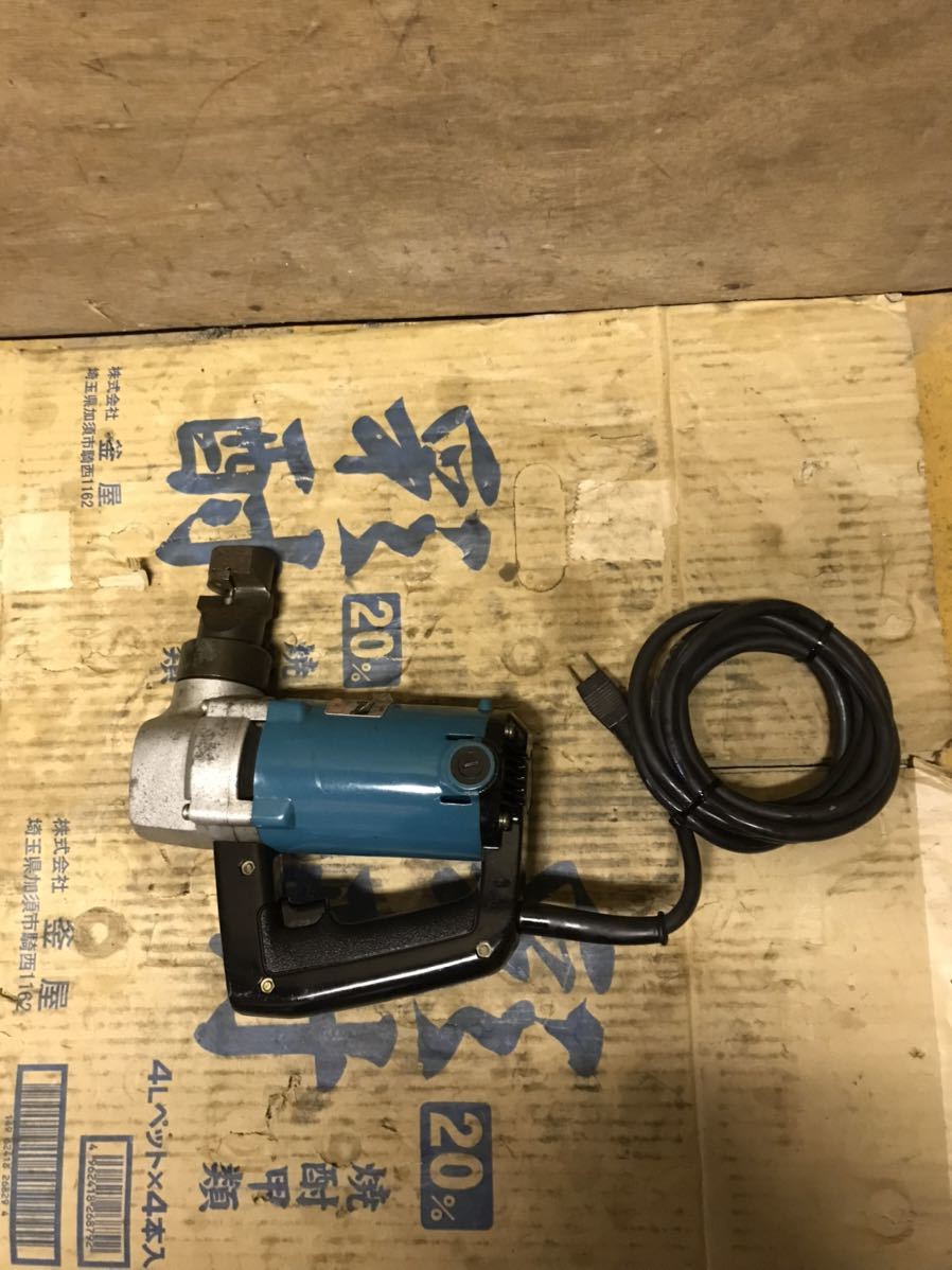 ◇◇ MAKITA マキタ ニブラ 100ｖ 本体のみ JN3200 傷や汚れあり. 送料落札者負担_画像1