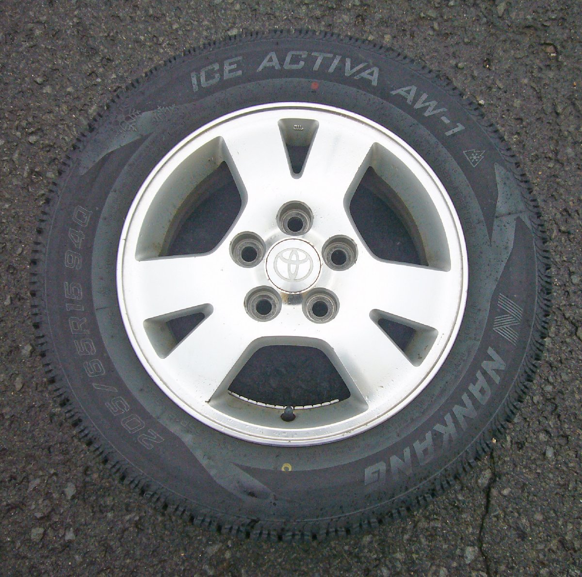 ☆TOYOTA トヨタ ヴォクシー純正 15インチホイル【6JJ 5H 114.3+50】ICE ACTIVA AW-1 205/65R15 スタッドレス USED品☆_画像2