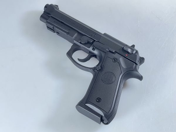 YANHU 製 M9A1 BK 1/1 ナイロン製 半自動排莢式 モデルガン 検)M92F M9 ベレッタ 米軍 アメリカ_画像4