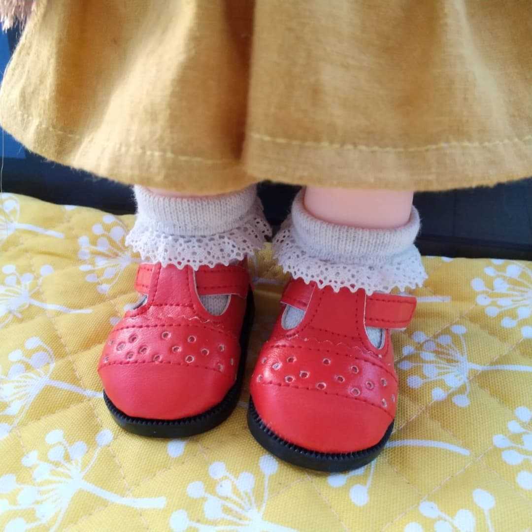 【赤】メルちゃん靴　ソランちゃん靴　履ける靴 65㎜×35㎜　 サイズが合えば他のdollでも・・　　くつ　_画像3