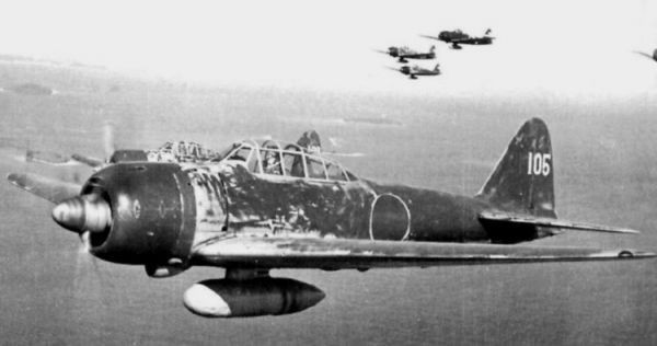 ゼロ戦 零戦22型 零式艦上戦闘機 第二次世界大戦 1945年 ミリタリー 絵画風 壁紙ポスター 603×316mm （はがせるシール式） 012S2_画像1