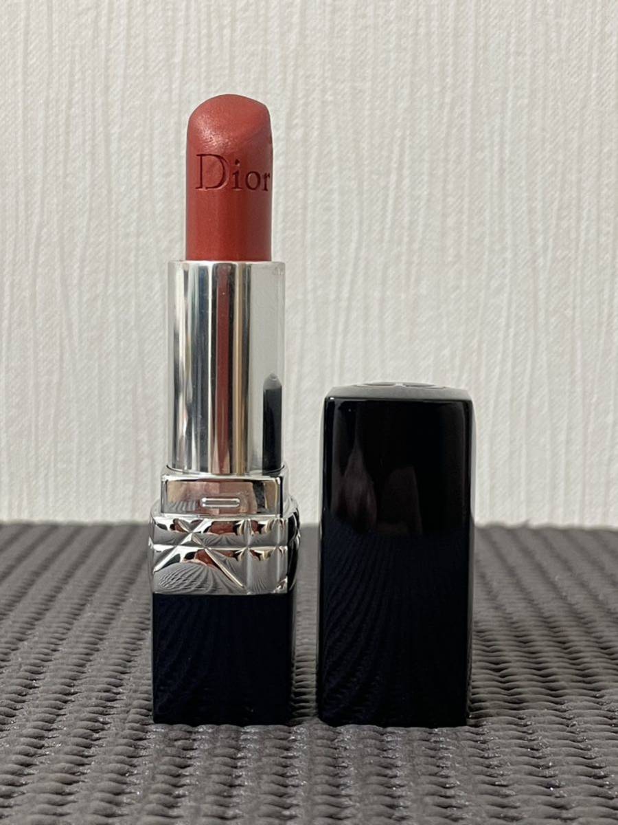 N3K068* Christian Dior rouge Dior 636 lipstick 