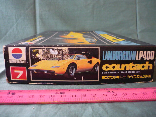 プラモデル　LAMBORGHINI COUNTACH LP400 ランボルギーニカウンタックＬＰ４００　１／２４　ＮＩＴＴＯ ＫＡＧＡＫＵ　未組立　_画像3