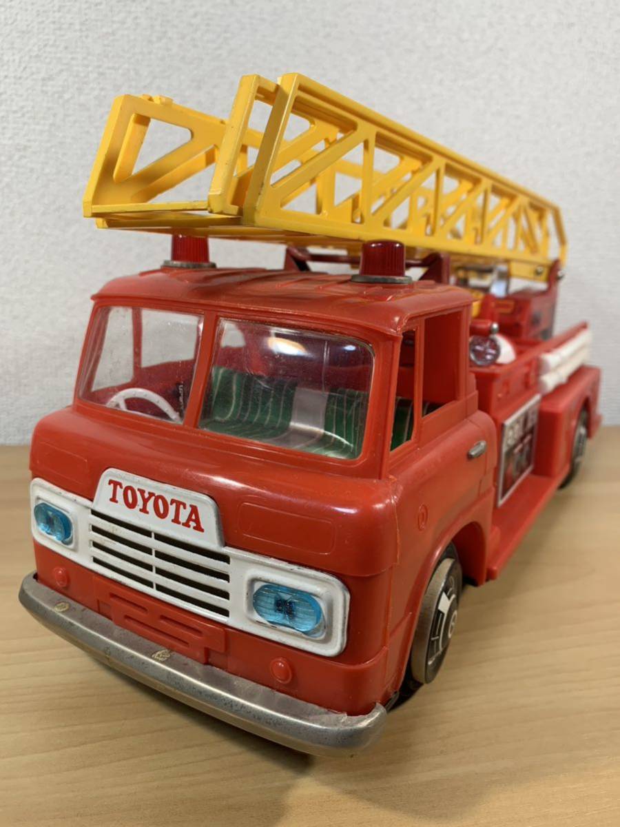 ★当時物★ 野村トーイ　NO.3 しょうぼうしゃ　消防車 FRICTION POWERED FIRE ENGINE 年代物 レトロ おもちゃ　箱付き_画像2