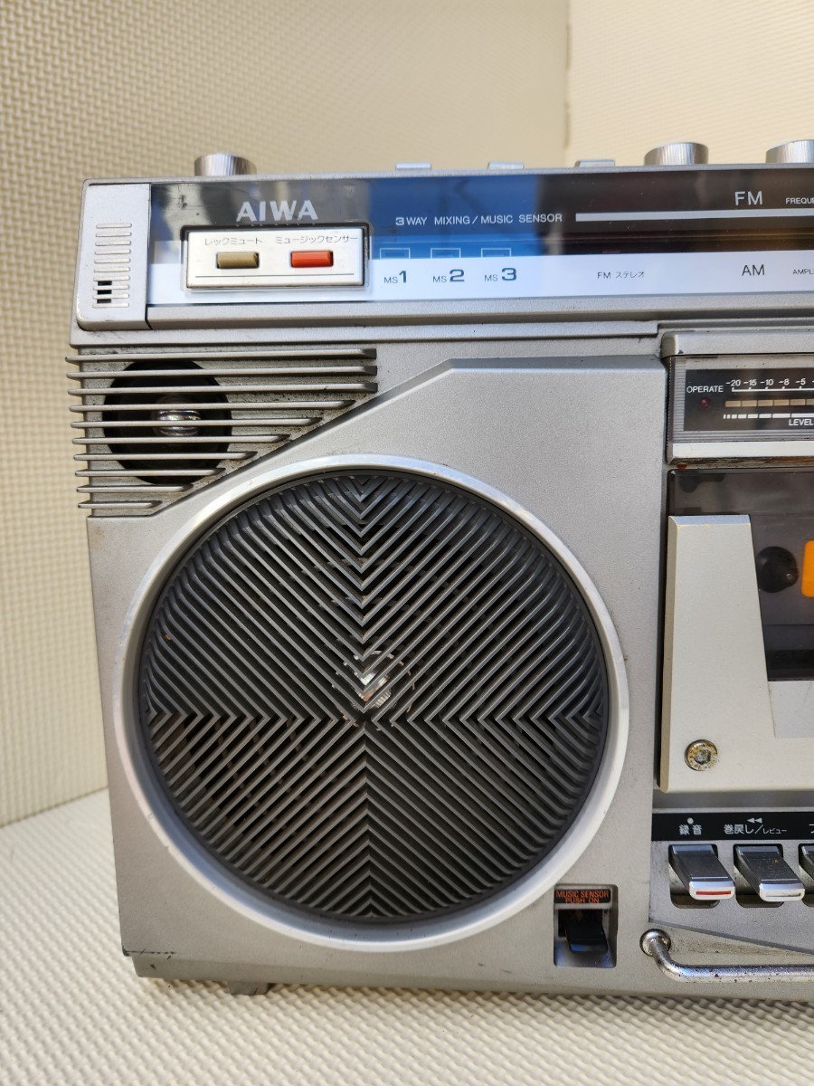 ジャンク扱い　　　　　　　　　　　　　　　AIWA レトロ ラジオ CASSETTE　RECORDER 　　　　　CS-50 ラジカセ_画像7