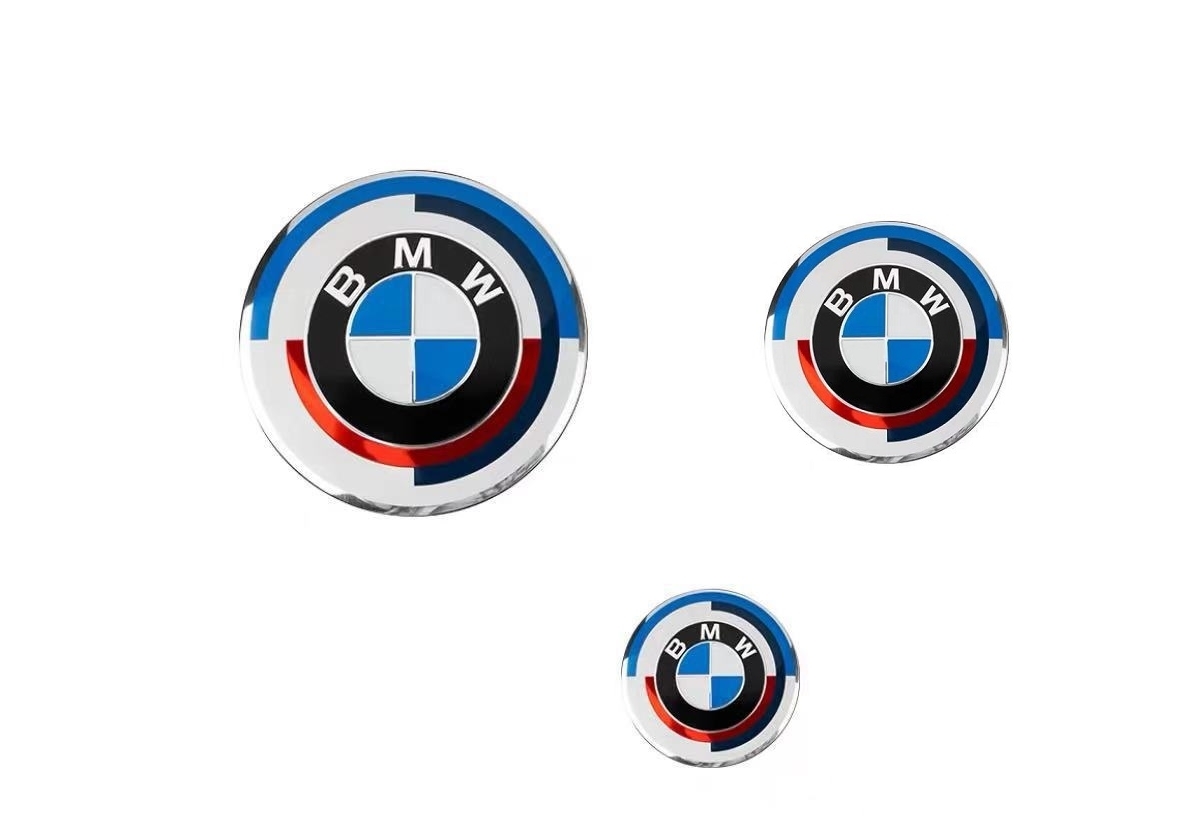 BMW 50th Anniversary ボンネット・トランク・ステアリングエンブレム　　82mm 74mm 45mm 各1枚　3枚セット_画像1